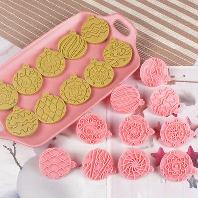 10Pcs/Set Christmas Ball Cookie Cutter Mold Food Grade PP Dishwasher Safe Press DIY 3D Fondant Cookie Maker Mould Kitchen Baking Tools