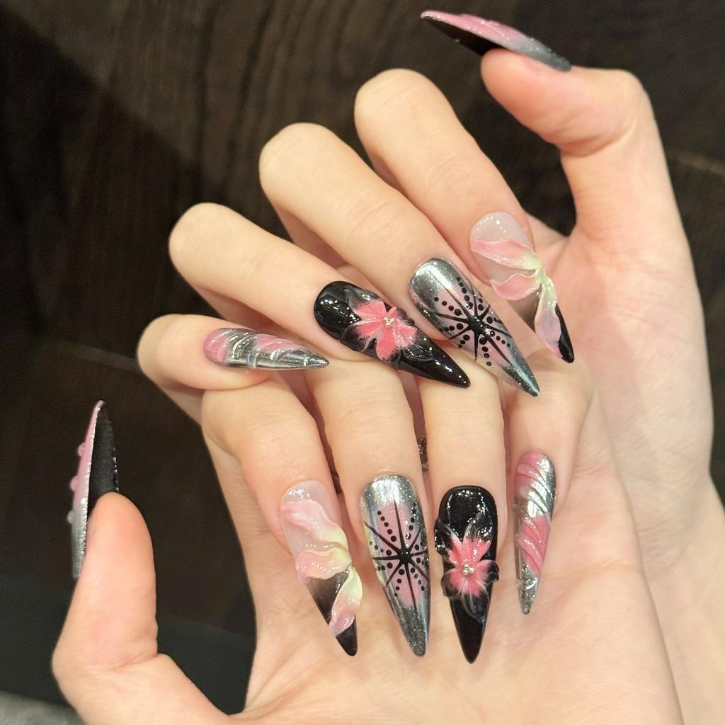 Handmade Press On Nail Cool Black Pink Metallic Silver Gradient 3D Carved Flowers Long Water Drop Fake Nail Patch Artificial Nail Reusable