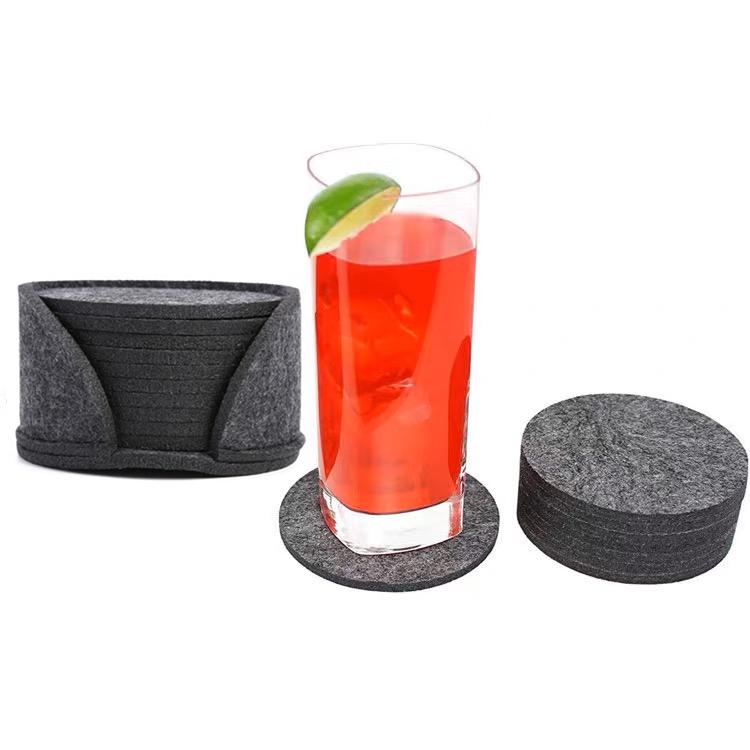 Set da 10 pezzi Sottobicchieri Rotondi in Feltro Protezione Tavola da Pranzo Tappetino Resistente al Calore Sottobicchiere per Tazze Calde Caffè Tè Sottopiatto Accessori Cucina