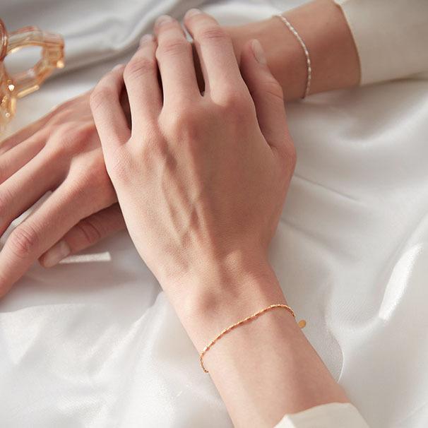 

Small Cube Bracelet for Women, Minimalist Cold Simple Personality Student Best Friend Gift