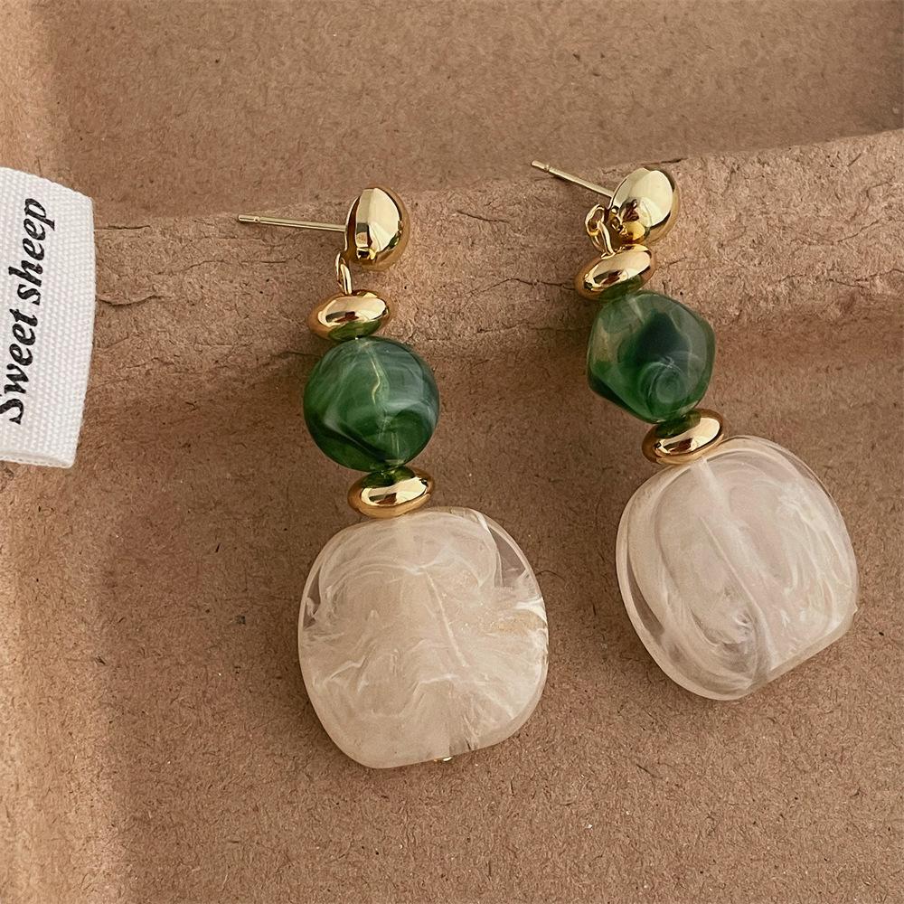 

Модні сережки-краплі для жіночих прикрас білий