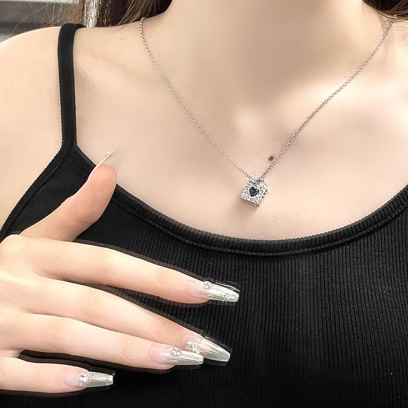 Lockhead Niche Design Blue Love Zircon Necklace French Irregular Metal Folds Premium Sense Clavicle Chain Female