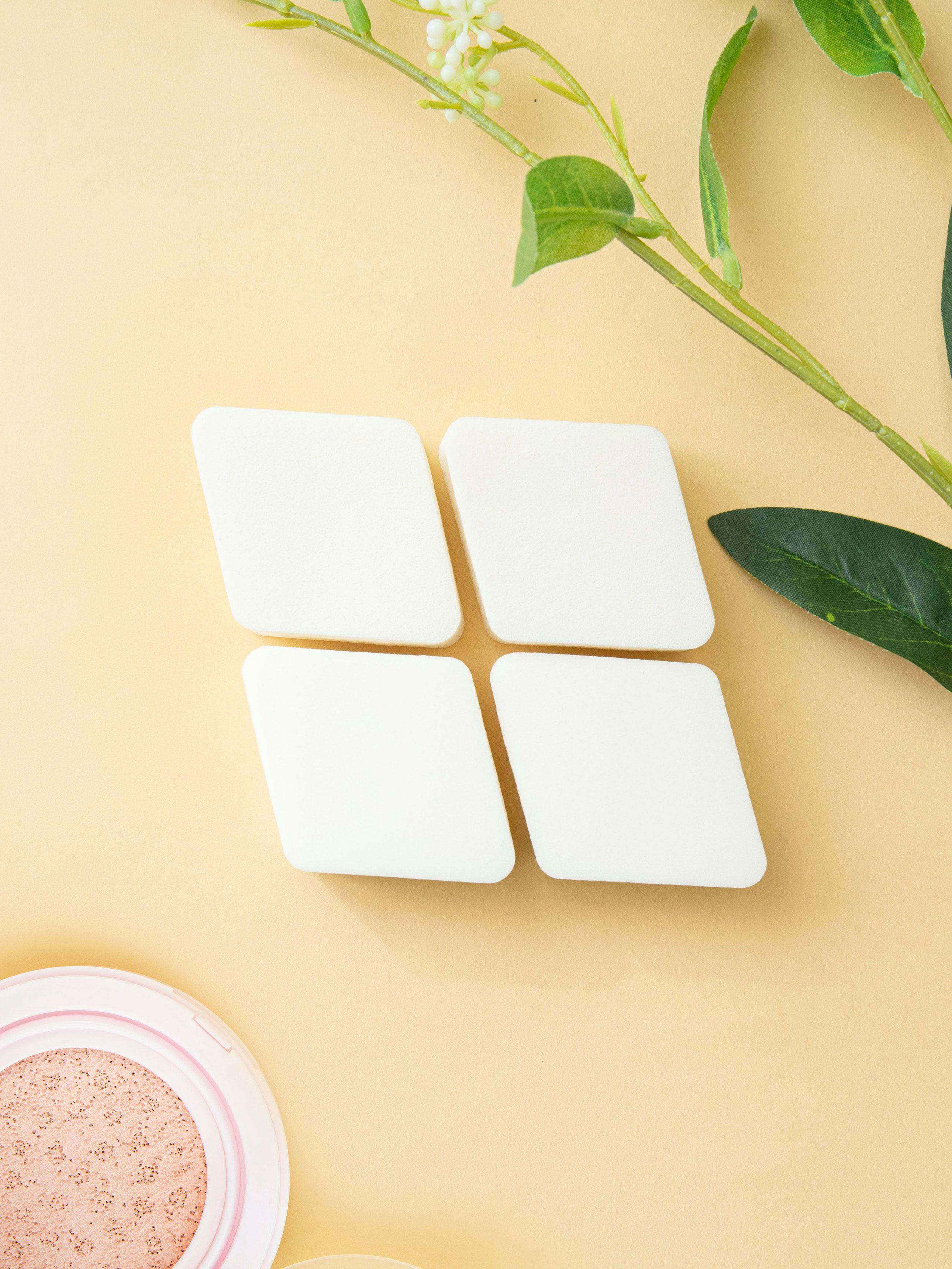 Olive Deco Large Diamond Makeup Puffs (4-Count) 1ea