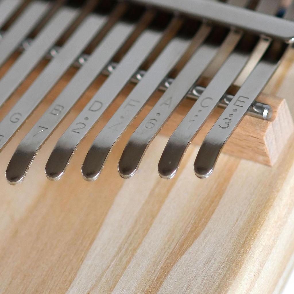 MIYINGE Kalimba Made of Natural Solid Pine Wood Thumb Mini Kalimba for Beginners Mini Key Pine Wood Kalimba, 21-tone Wood, Kalimba, 21-key Kalimba,