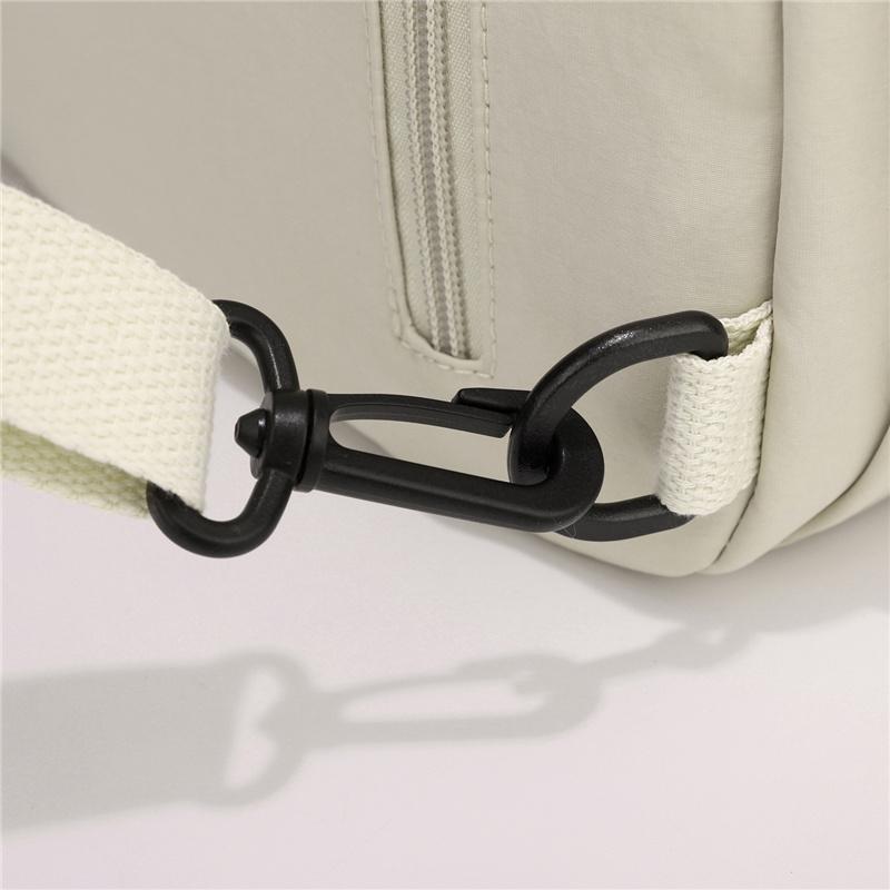 Large Capacity Outdoor Backpack Lightweight Solid Color Backpack