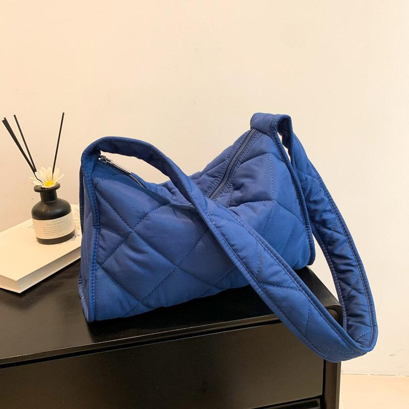 

Сумка Dongdaemun из Южной Кореи, женская, 2024 года, новая, вместительная, нейлоновая, пуховая, хлопковая, сумка для одежды, наплечная сумка, прилив синий