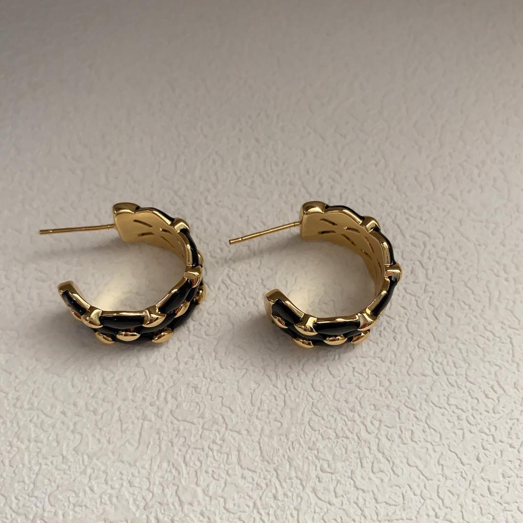 Black Gold Enamel Oil Drop C-Shaped Color Matching Earrings Light Luxury High Sense Fashion Rhombus Earrings Commuter Women
