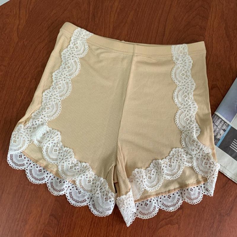 Ice Silk Women's Lace-Trimmed Three-Quarter Length Safety Shorts: Comfortable, Breathable, and Suitable for Summer Outerwear.