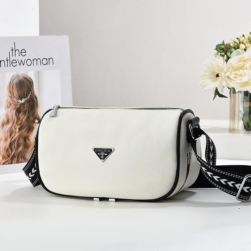 Новая клетчатая маленькая сумка многослойная модная повседневная маленькая сумка трендовая и атмосферная на одно плечо под мышку сумка кроссбоди .