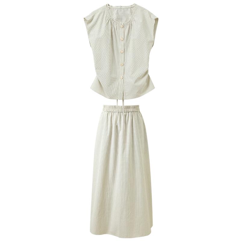 Women s Summer Plaid Two-Piece Top and Skirt Set M