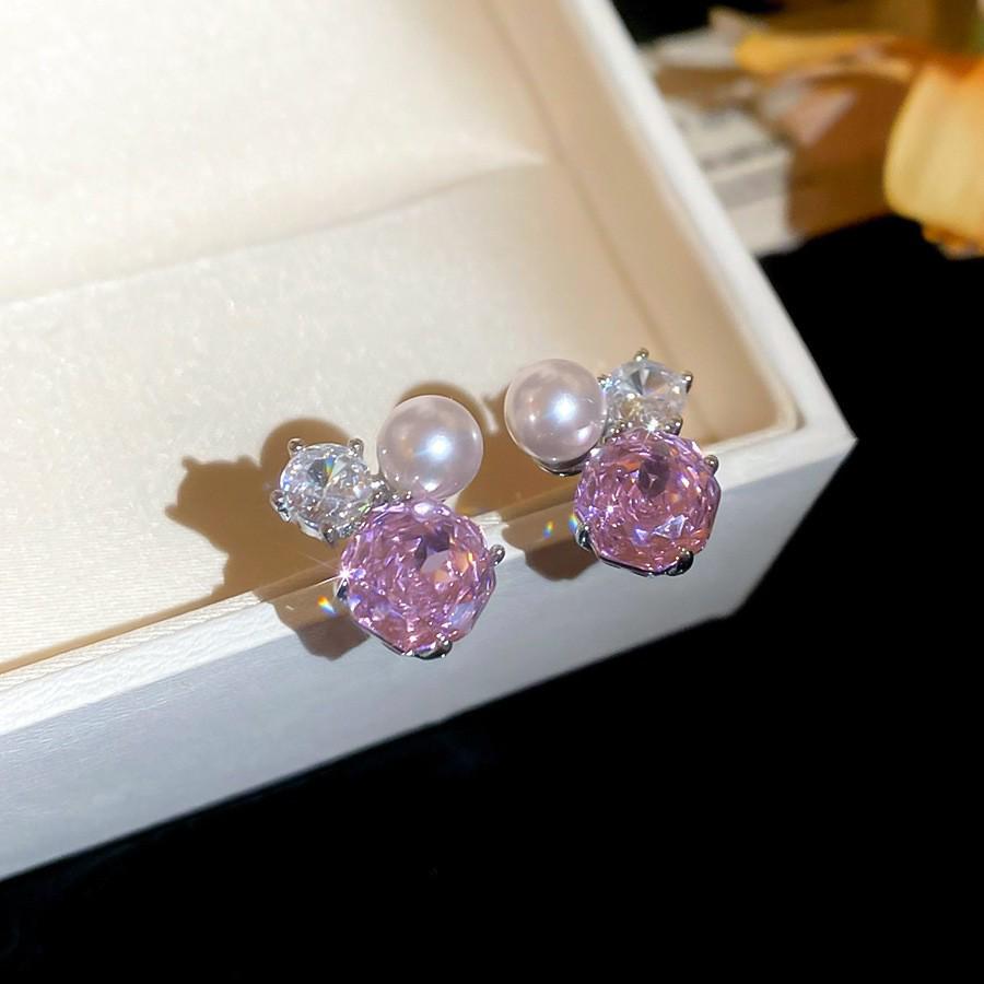 Silver Needle Pink Cubic Zirconia Flower Stud Earrings – Elegant & Delicate Accessories for Women.