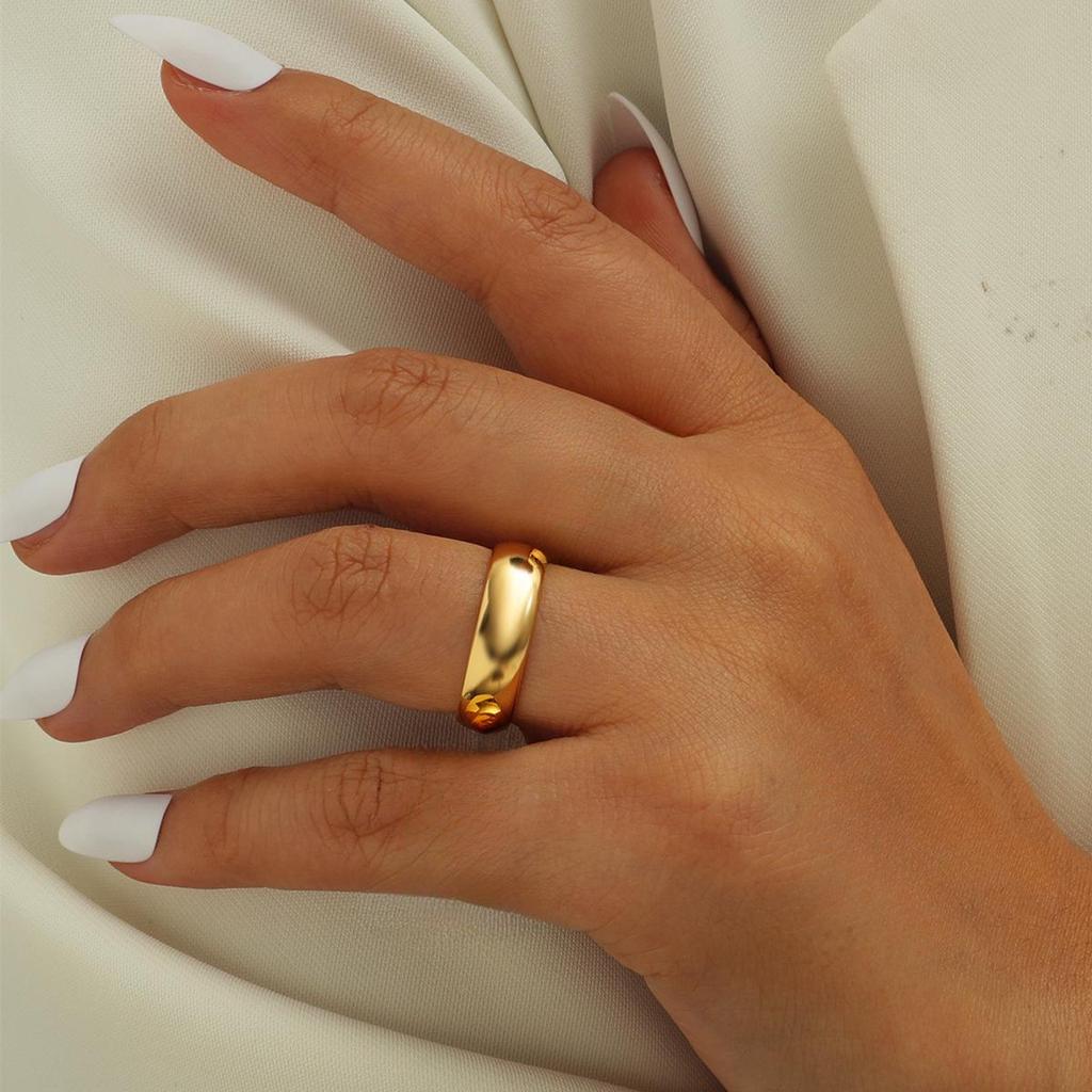 18k Gold Titanium Steel Leaf Ring - Korean High-End Cold Style Jewelry