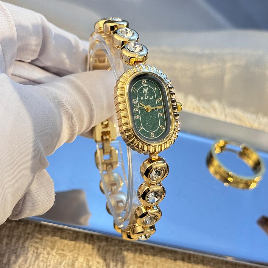 New Arrival Elegant Oval Shape Compact Gold Watch for Women Vintage Elegance Luxury Diamond Embedded Bracelet Quartz Wristwatch
