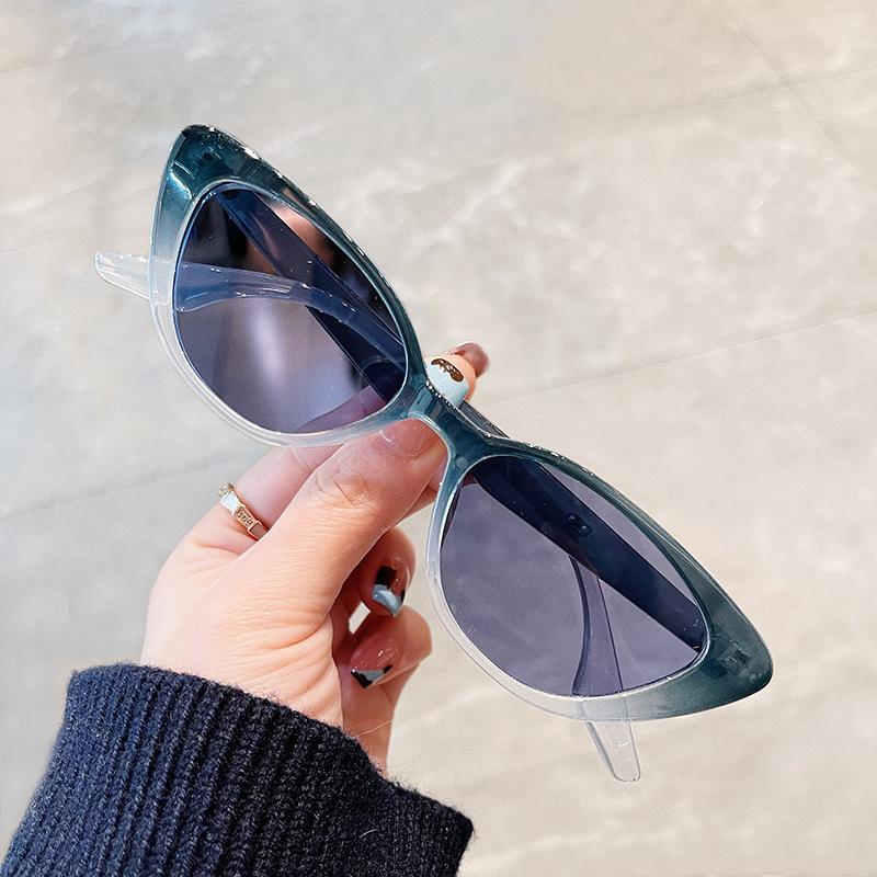 Trendy Cat Eye Sun Glasses Glasses Ladies Luxury Classic Classic Sun Eyeglasses for Ladies Shades UV400 Fashionable Travel Sunglass