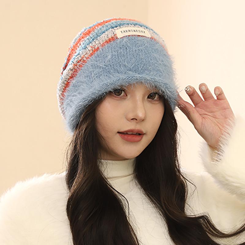 

Color matching pile hat Children s big head circumference shows small face Warm cold hat Merad plush confinement hat Advanced sense One size fits all синій