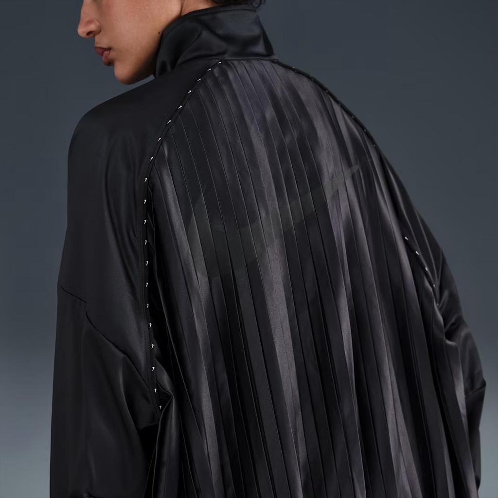 Nike Sportswear SS25 Pleated Track Swoosh Collection Moisture-Wicking Logo Multi-Pocket Zip-Up Stand Collar Long Sleeve Jacket HJ0516-010