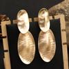 Exaggerated Harmmered Design Matte Gold Metal Geometric Long Clip on Earrings No Piercing Party Earrings Jewelry Gifts for Women