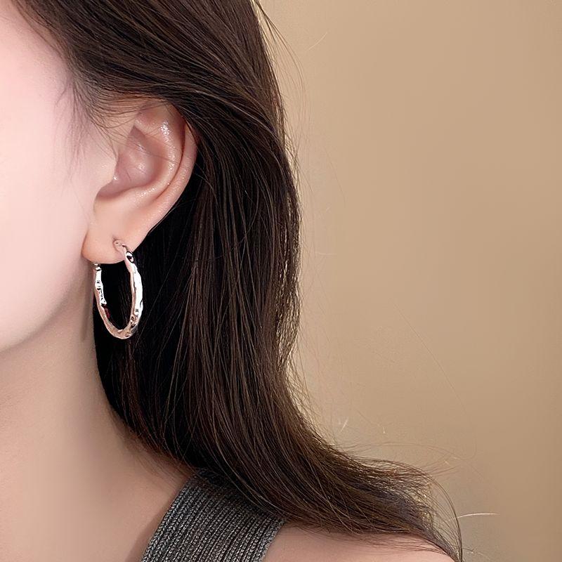 

2025 New Popular Lava Earrings Earrings Women Design Sense Niche Exquisite Earrings Temperament Unique Ear Rings Silver lava earring [diameter 3.0cm]]