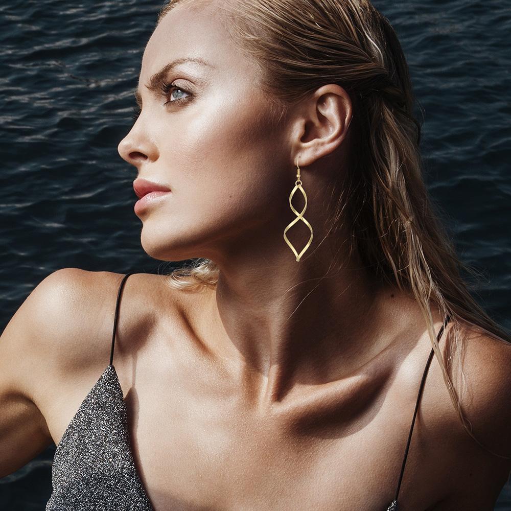 Fashion Wave Drop Earrings Jewelry Geometric Spiral Hanging Dangle Earrings Long Earrings