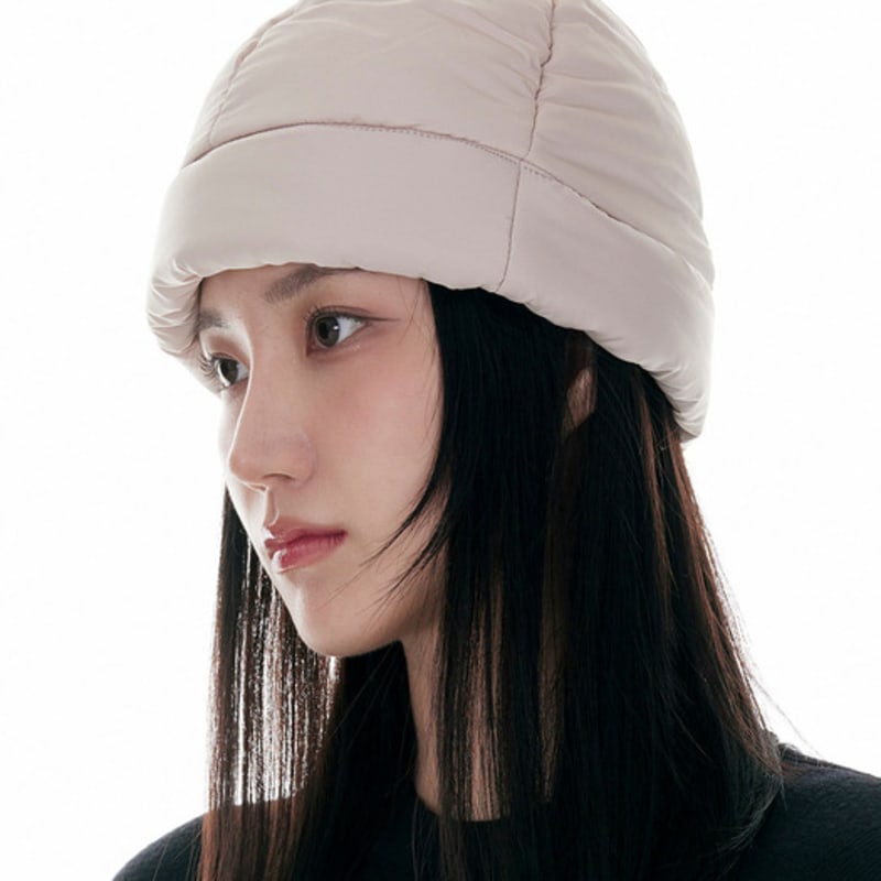 

LUOESPAC Solid Padded Beanie (Light Beige) 57