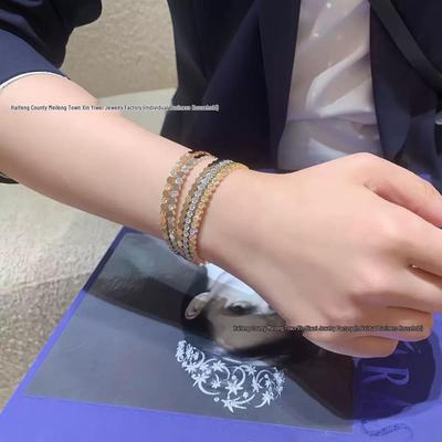 European and American Honeycomb V Gold Diamond Bracelet for Women - Stackable and High-Quality Design