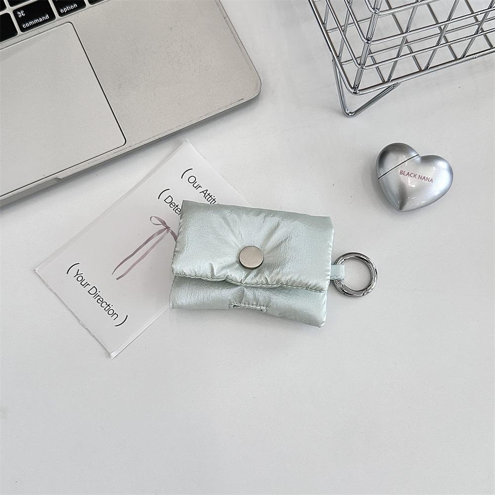 

Soft Bluetooth Earphone Bag Snap Button Quilted Headphone Pouch Portable Coin Purse for AirPods зелений