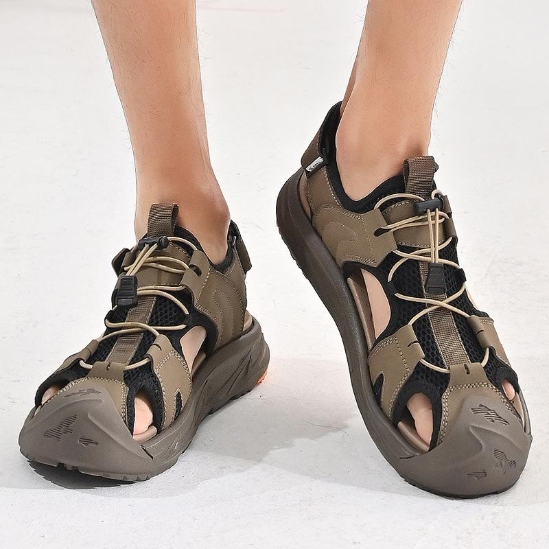 Sandals men's 2024 summer breathable leather cool slippers hollow travel shoes outdoor sports and leisure bag head beach shoes
