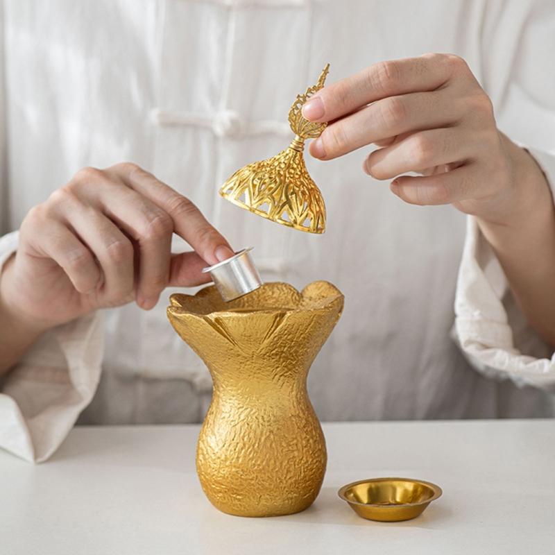 Carved Resin Bakhoors Icense Burners with Cover Middle Eastern Arabic Fragrances Diffuser for Islamic Festival Decoration