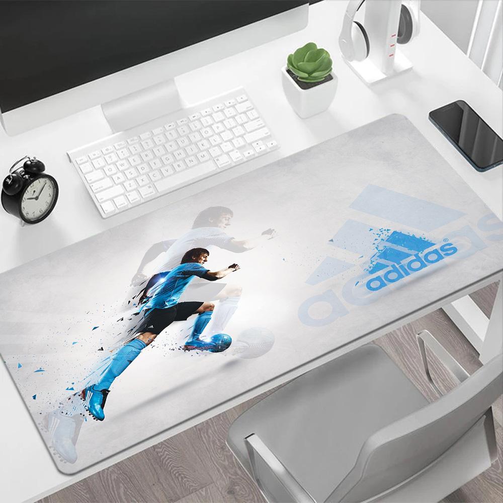 Aviation Adventure: Bold Style Takes Flight Gaming Mouse Pad Desk Mouse Pad Desktop Mouse Pad Non-Slip Rubber Bottom