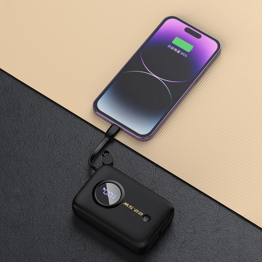 Powerbank 10000mAh con cavi USBC Lightning nero