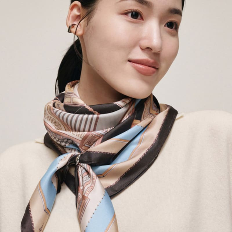 Saint Luxure Bourbon Sky Blue