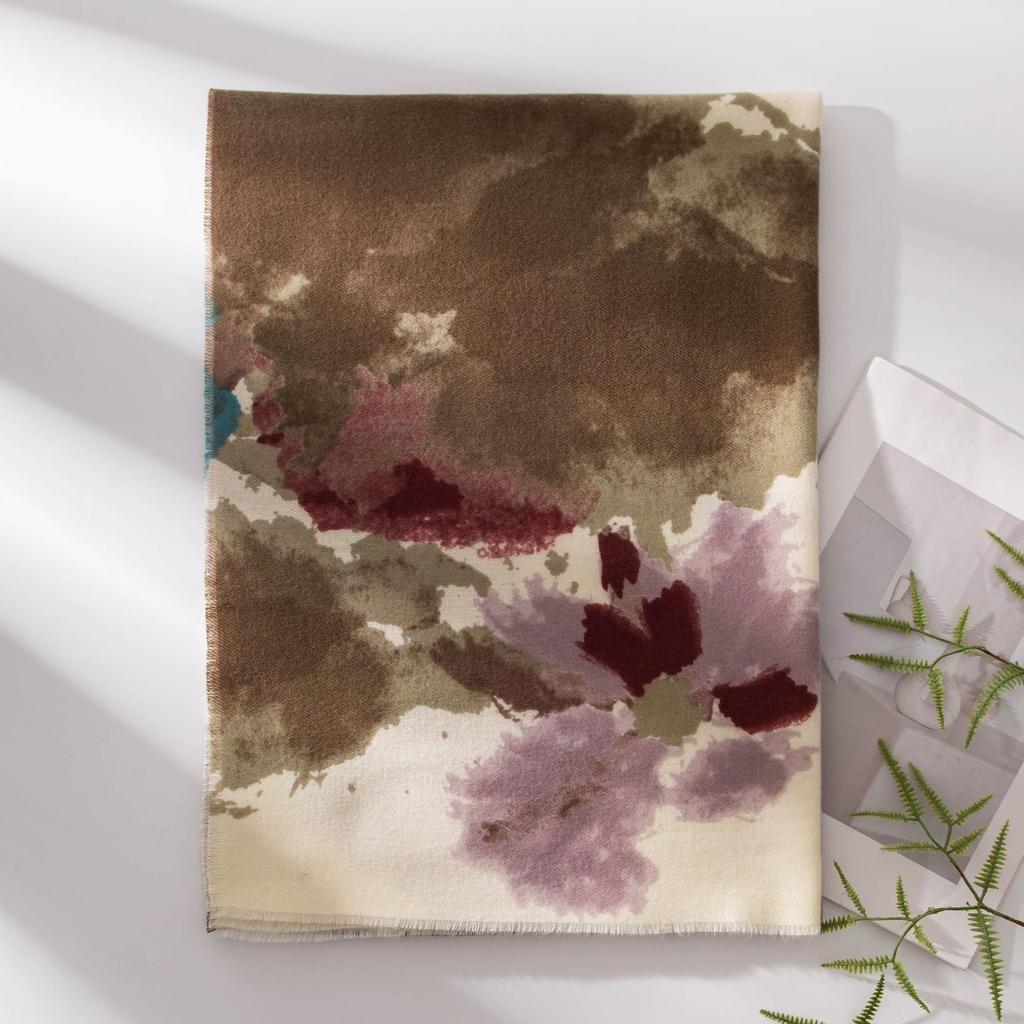 New Sfumato Retro Imitation Cashmere Scarf for Women Autumn High end Retro Elegant Tassel Print Women's Shawl