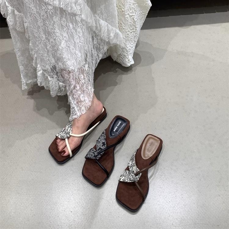 Thick-bottomed half-slippers women's niche outer wear 2025 summer black with open toe inner height increase casual cool slippers