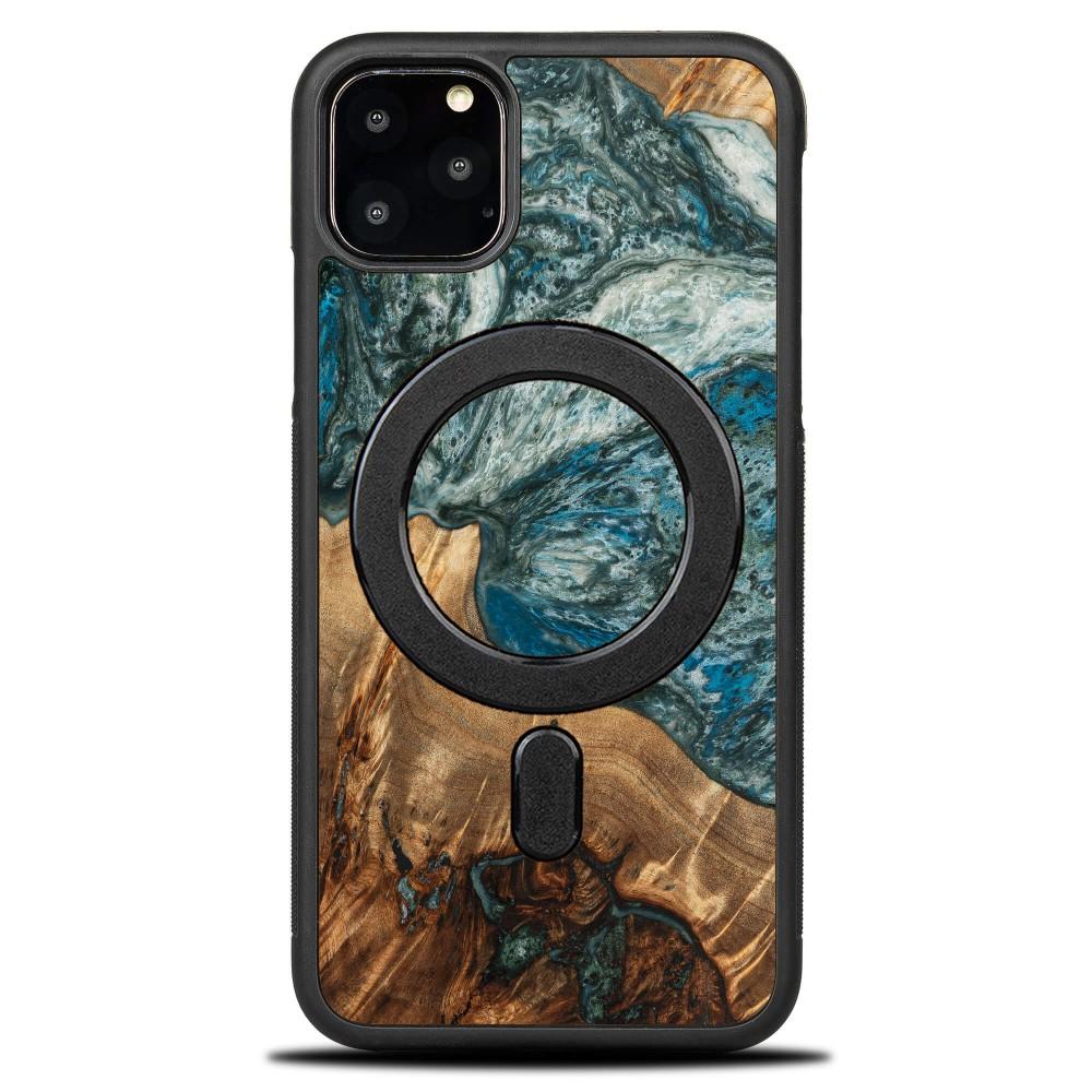 Bewood Unique Case for iPhone 11 Pro Max - Planets - Earth with MagSafe
