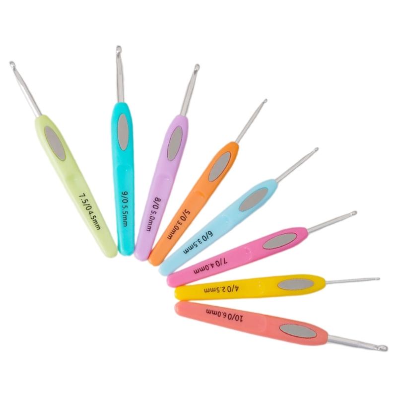 8Pcs Ergonomic Crochet Hook for Beginner Crochet Hobbyist, 8 Size Long Handle Crochet Hook Needle 2.5mm-6mm 1