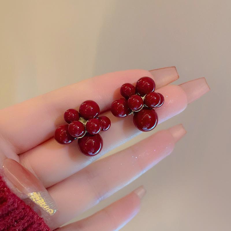 Silver Needle Red Geometric Stud Earrings - Korean Style Fashion Design for Women, High-End Exquisite Ear Jewelry