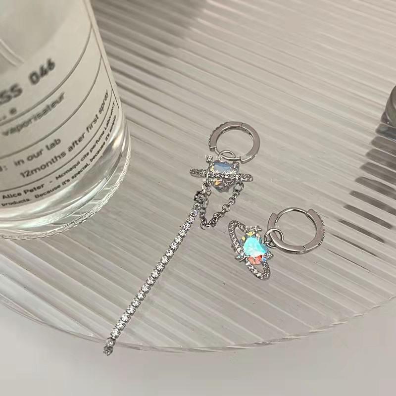 Y2K Spice Girl Diamond Zircon French Saturn Earrings Female Frigid Wind Asymmetrical Love Stacked Earrings