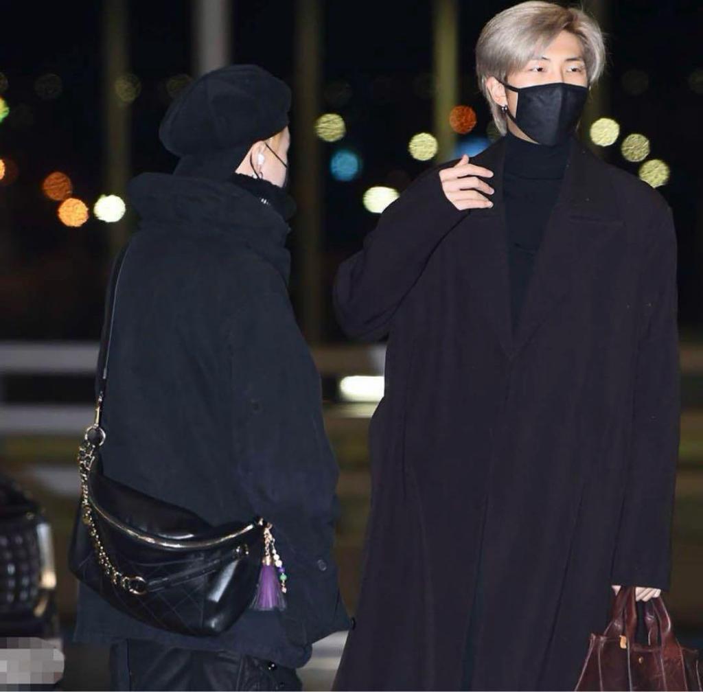 [USED] Official BTS Starbucks Key Ring