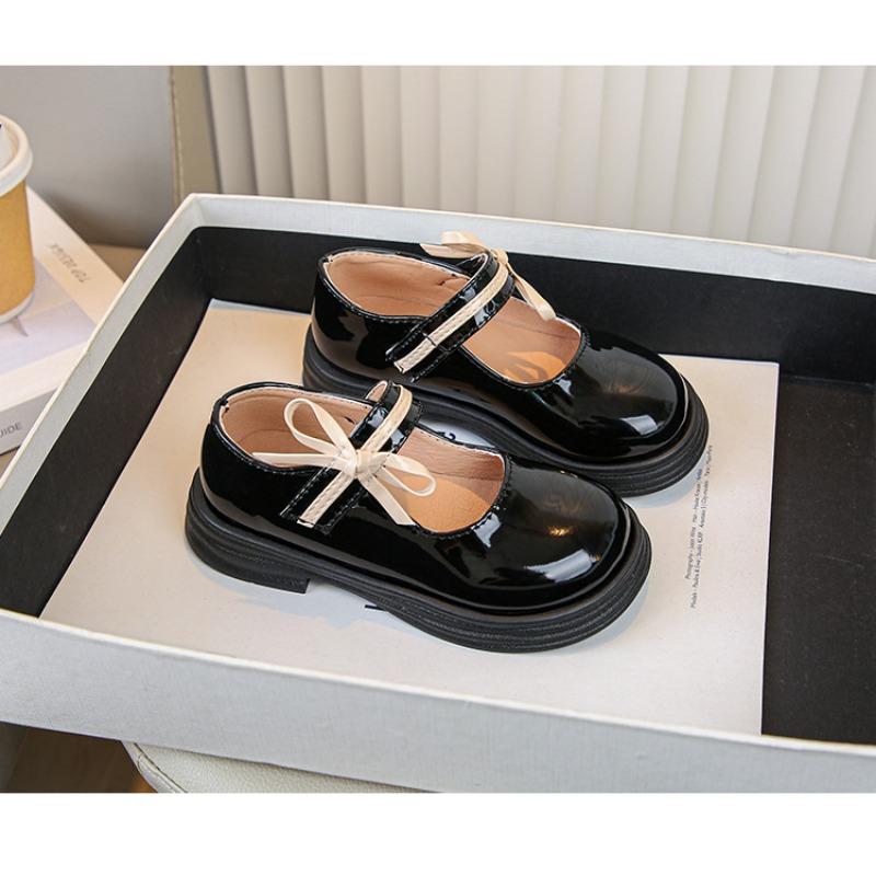 Dětské boty Jaro a podzim Nová korejská verze Bow Girl Princezna Boty Studentské Single Boty Malé černé kožené boty Tide