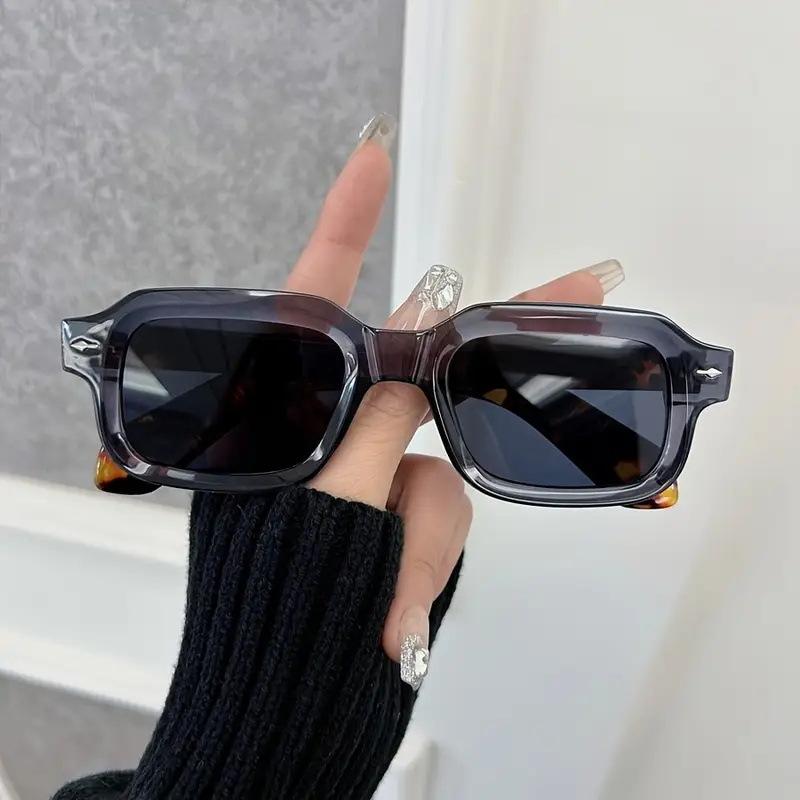 Latest Vintage Street Design Sun Glasses Glasses with Sophisticated Appeal Trendy Square-Frame Arrow Sunglasses Classic Driving Shades