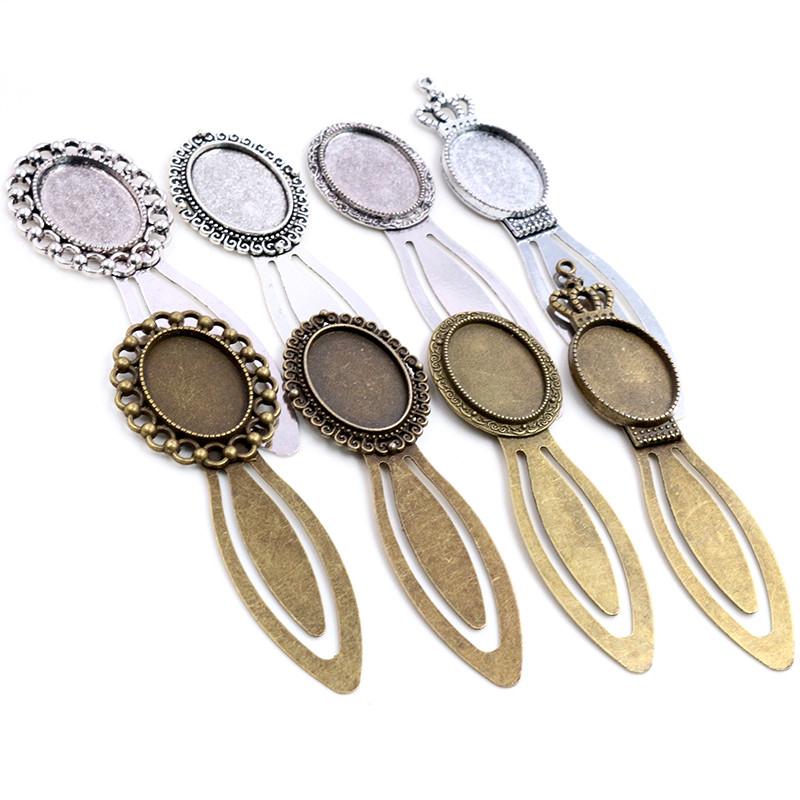 Neumodisches 2er-Set Lesezeichen (18 x 25 mm Innenmaß), antiksilberplattiert und bronzefarben, schlichtes Design, handgefertigt, Cabochon-Sockel, Kameenfassung