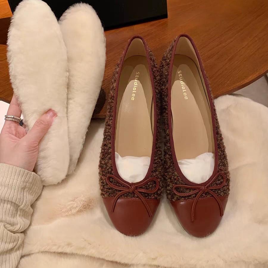 Fashion Flat Shoes for Women 2025 Spring and Autumn Round Toe Color Blocked Butterfly Bow Velvet Light Mouth Fashionable Single Shoe