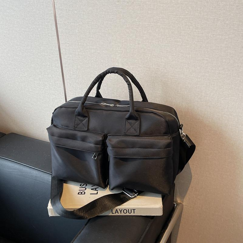 

Large-capacity casual bag women s new high-end shoulder messenger handbag short-distance travel bag чёрный