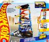 Hot Wheels Transform Race Tower Playset with 1 Mini Car (Ages 3 and Up) HKX43
