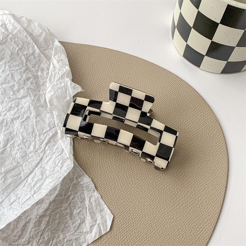 Black & White Checkerboard Shark Hair Clip - Elegant Summer Accessory