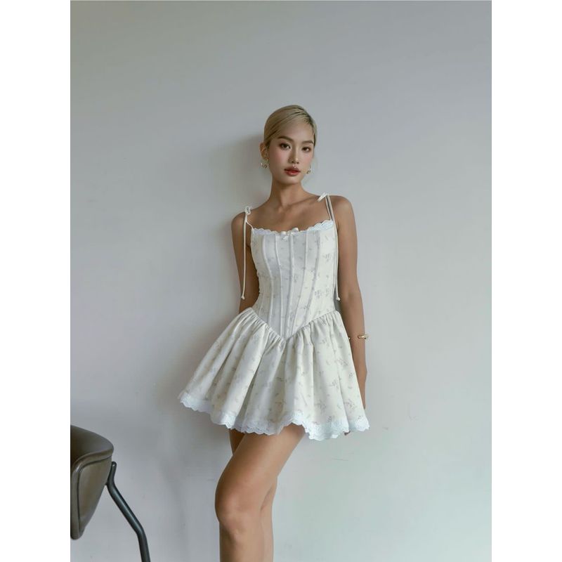 Xingman Galaxy Vietnam Niche French style Holiday Atmosphere Sweet Floral Lace Edge Strap Sling Dress