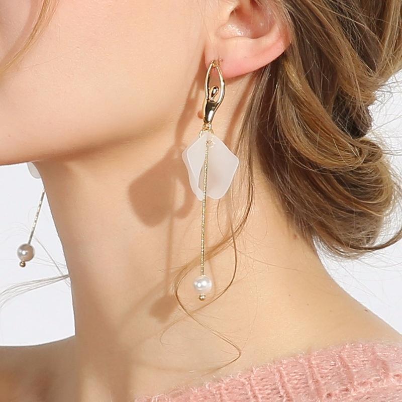 Kreative blomsterperleøredobber til valentinsdagsgaven til The Maid of Honor