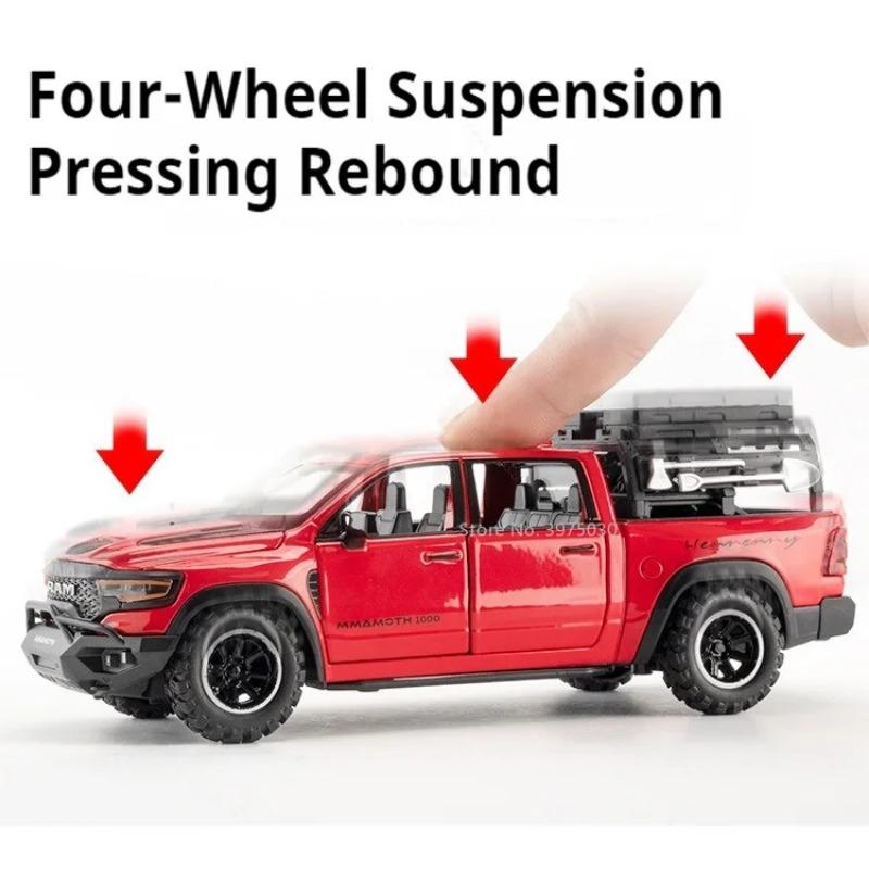 1/32 Dodge Mammoth Toy Car Model Alloy Diecasting with Rear Wheel Pull Back Sound and Light Toys Vehicles Models Gift for Boys