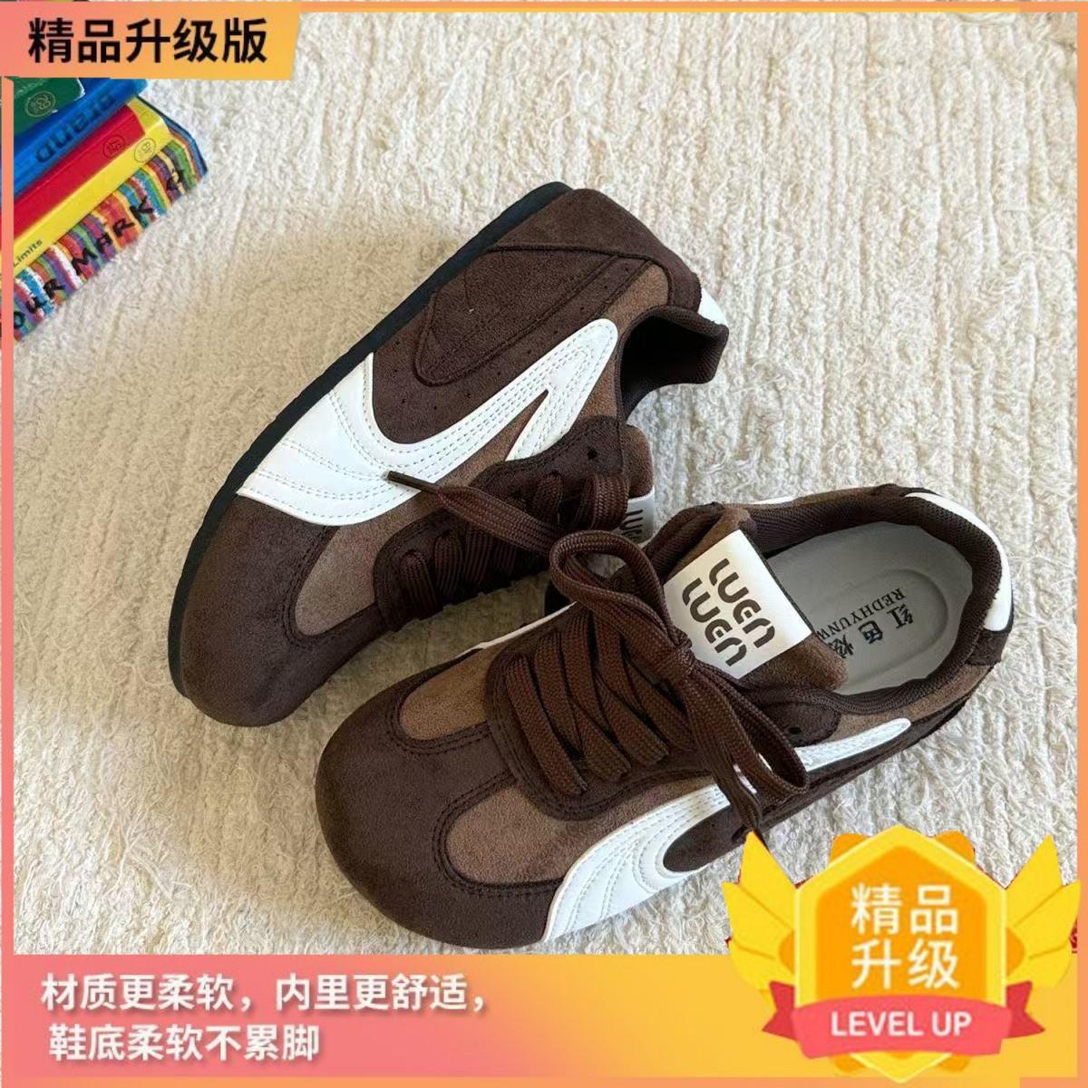 

Popular Hong Kong style black niche design sense of moral training shoes for women 2025 autumn versatile sports and leisure Forrest Gump board sh 40 коричневый