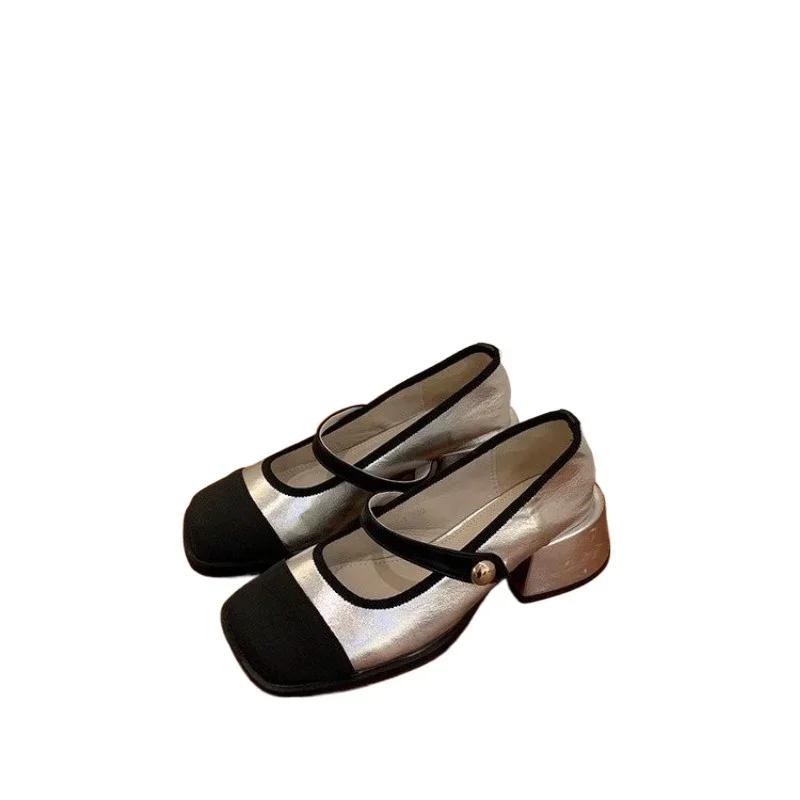 Fashion Women Flat Shoes Fashionable and Versatile Square Toe French Shoes Women New Summer Soft Soled Beanie Shoes